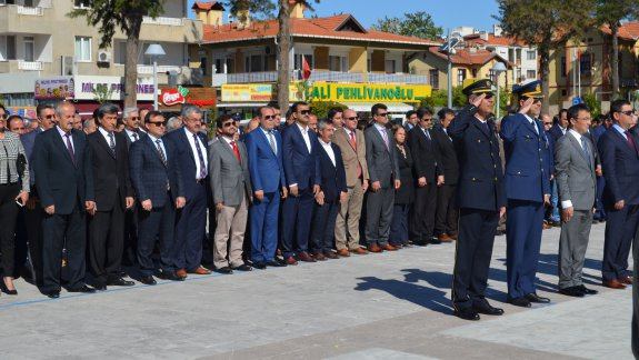 Türk Polis Teşkilatının Kuruluşunun 172. Yılı Kutlama Çelenk Sunma Töreni düzenlendi.