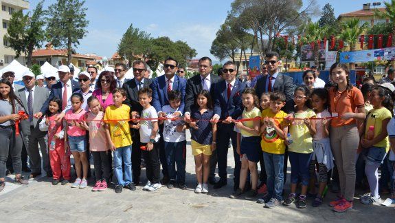 "1.Uluslararası Milas Balık Festivali ve Çocuk Oyunları Şenliği" Açılış Töreni Milas Atapark´ta yapıldı.
