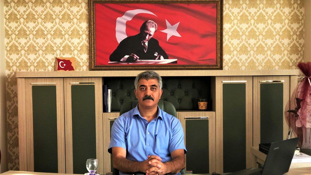 İlçe Milli Eğitim Müdürü Ali VURGUN'un 24 Temmuz Gazeteciler ve Basın Bayramı Mesajı