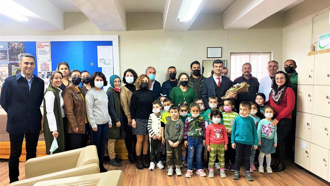 Ara tatilin sona ermesiyle birlikte okul ziyaretlerine başlayan Milas İlçe Milli Eğitim Müdürü İsa Bal Selimiye İlkokulunu ziyaret etti.