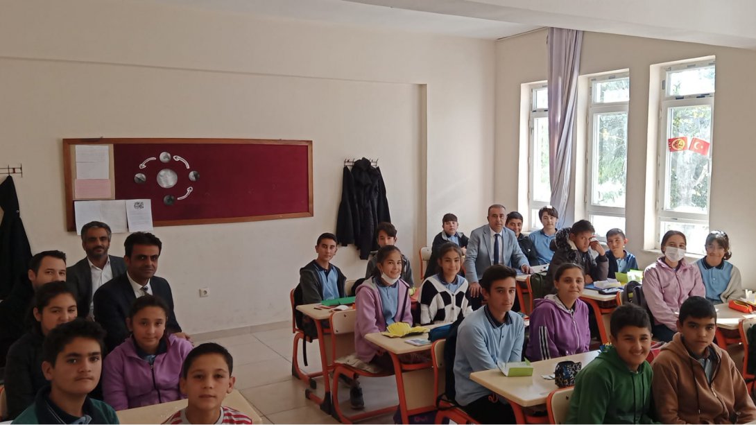 İlçe Milli Eğitim Müdürümüz Sayın Akın AYDIN, Akkovanlık Köy Yaşam Merkezi ve Ortaköy İlkokul-Ortaokullarını ziyaret etti.