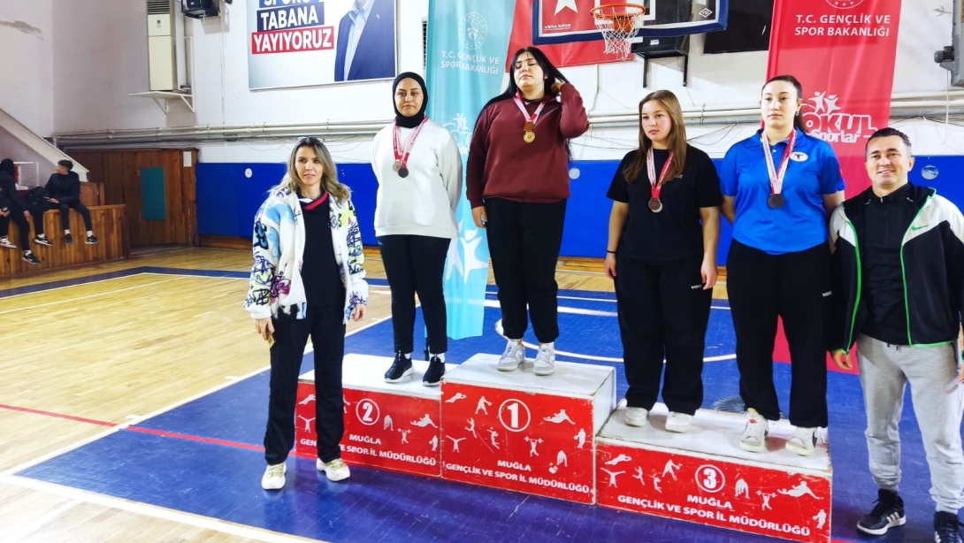 Şehit Murat İnci Anadolu İmam Hatip Lisesi'nin Sportif Başarısı.